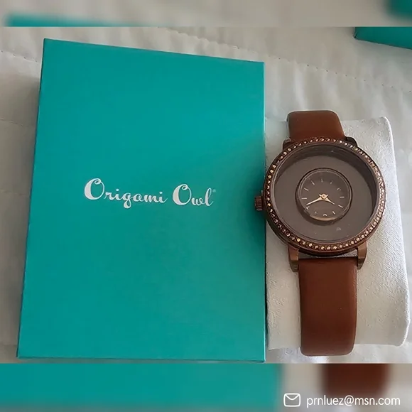 Origami Owl Chocolate Signature Locket Watch w/Swarovski Crystals